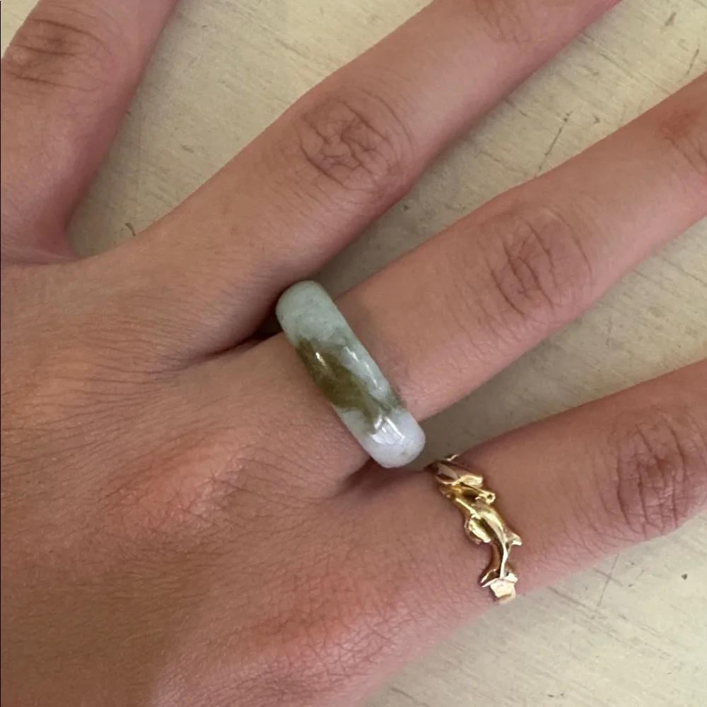 Jade ring - Picture 2 of 2